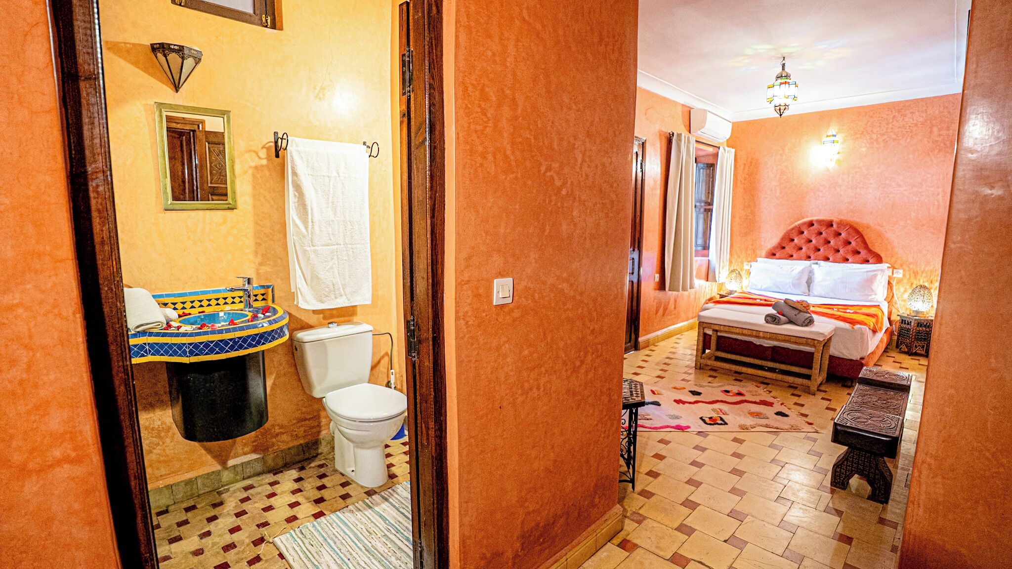 Décoration personnalisée, rideaux occultants, Wi-Fi gratuit