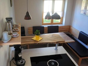 Dining - Lorenz "Kaiserblick" vacation apartment for 4 people with balcony (Heufeld b. Bad Aibling)