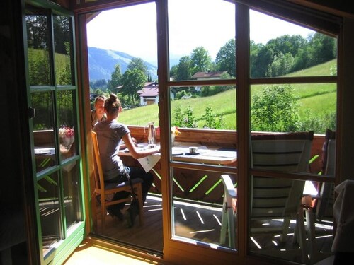 One-room apartment 30sqm, shower/WC, small eat-in kitchen, balcony