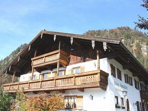 Exterior - (07)Zwei-Raum-Ferienwohnung, 28qm, 2-4 Personen, Extra-Schlafzimer, separate Küche, Balkon (Reit im Winkl)