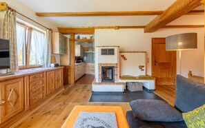 Fernseher, Tischtennisplatte