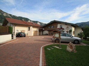 Exterior - Ferienwohnung "Rauschberg" für 2 Personen mit Süd- und Nordbalkon, 65 m² (Inzell)