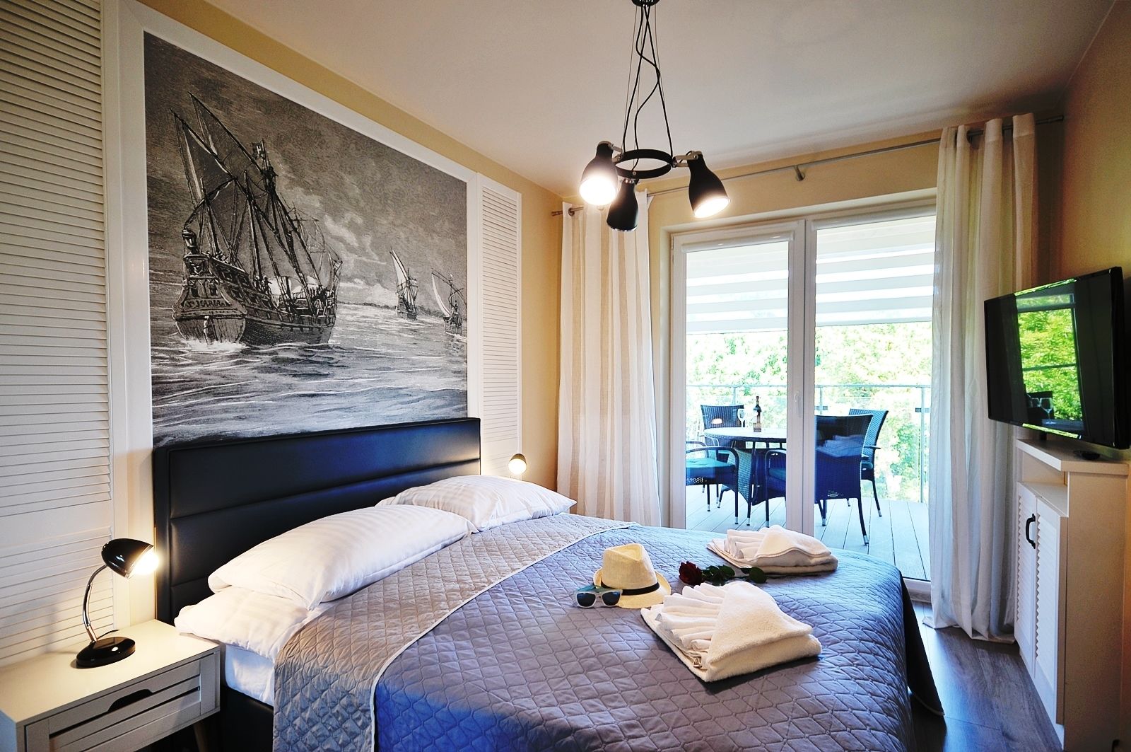 Deluxe Apartment, 1 Bedroom, Park View (B202) | 1 bedroom, hypo-allergenic bedding, individually decorated