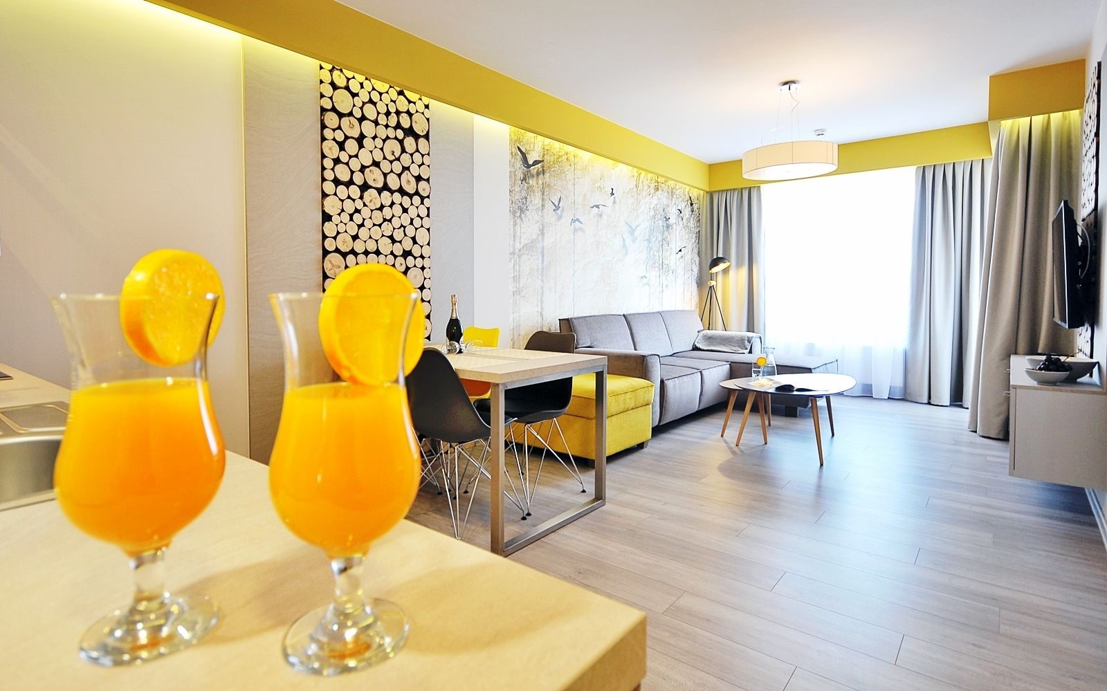 Classic Apartment, 1 Bedroom (D402) | Living room