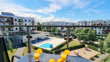 Departamento clásico, 1 habitación, acceso a la alberca, vista al patio (B307) | Vista del balcón
