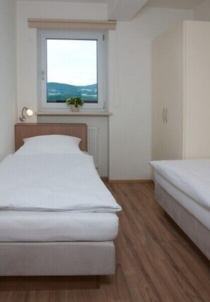 2 habitaciones, internet y ropa de cama 