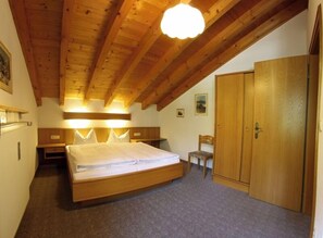 1 Schlafzimmer, Bügeleisen/Bügelbrett, Internetzugang, Bettwäsche