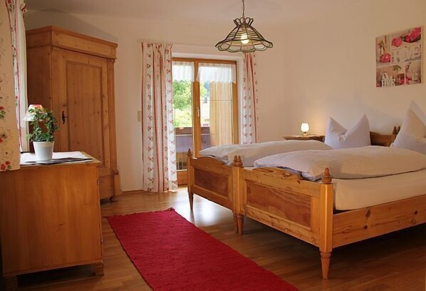 1 chambre, accès Internet, draps fournis