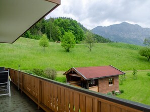Property grounds - Apartment Staufenblick for - 2 persons, 50 sqm, balcony with unobstructed view of the mountains (Bad Reichenhall)