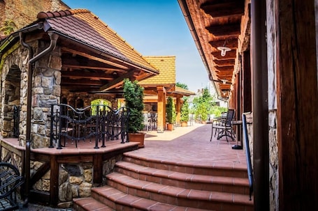 Exterior. Hotel KATERAIN