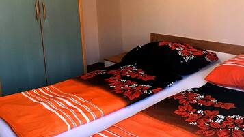 Standard Apartment, 1 Bedroom, Balcony | 1 bedroom, desk, iron/ironing board, free WiFi