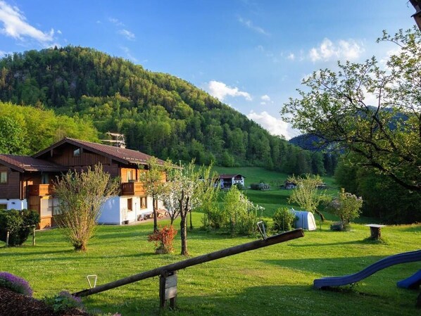 Property grounds - Apartment 2 Comfort for 1-4 pers. (Marktschellenberg)