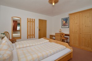 2 chambres, accès Internet, draps fournis