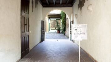 EntrĂ©e de lâhĂ©bergement