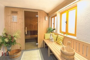 Sauna - Apartment 4, 37sqm Kienberg, balcony, kitchenette, 1 bedroom, 1 bedsit. (Ruhpolding)