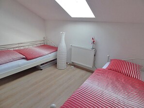3 bedrooms, Internet, bed sheets