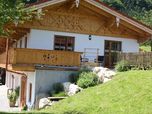 Exterior - Apartment Farrenpoint, up to 4 persons, 80 sqm, 2 sep. Bedroom (Bad Feilnbach)