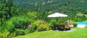 Huoneisto 2-5 hengelle, 65 neliömetriÀ, 2 erillistÀ makuuhuonetta, tupakointi, parveke