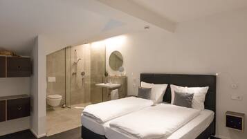 3 Schlafzimmer, Bügeleisen/Bügelbrett, Internetzugang, Bettwäsche