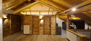 Interior - Vacation apartment Hochalm, 1-4 persons, 90 sqm, balcony with mountain view, W-LAN (Ramsau bei Berchtesgaden)