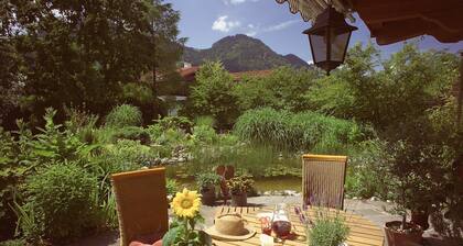 Huoneisto (67 m²), parveke, keittiö, 1 makuuhuone ja 1 olohuone, max 2 hlöä, langaton internetyhteys