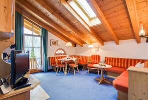 Flat-screen TV - Ferienwohnungen Beim Hausbacher (Reit im Winkl)