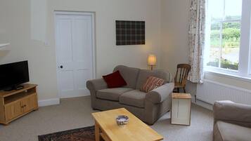 1 bedroom, iron/ironing board, bed sheets