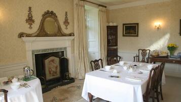 Daily English breakfast (GBP 10 per person)