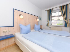 2 Schlafzimmer, Reisekinderbett, WLAN