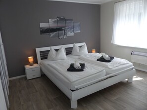 2 bedrooms, travel cot, bed sheets - Vacation apartment by the Baltic Sea - Apartment Kapitän 3 (Zinnowitz)