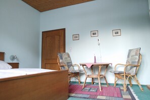 1 chambre, accès Internet, draps fournis