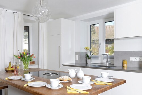 Ferienwohnung Geniessen für 2-8 Personen, 1. OG und DG, 4 Schlafzimmer, 2 Bäder, 128 qm, Terrasse