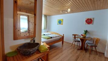 2 Schlafzimmer, Internetzugang, Bettwäsche