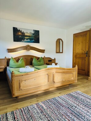 1 غرفة نوم ومكواة/لوح كي وخدمة الإنترنت وملاءات أسرّة