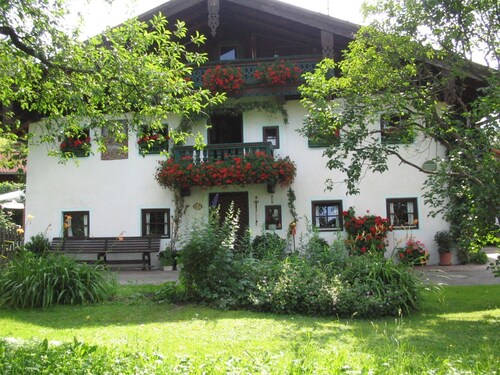 Ferienwohnung 70 qm, großer Wohn/Schlafraum, 1 Schlafzimmer, Küche, SAT-TV