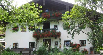 Ferienwohnung 70 qm, großer Wohn/Schlafraum, 1 Schlafzimmer, Küche, SAT-TV