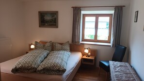 1 bedroom, Internet, bed sheets