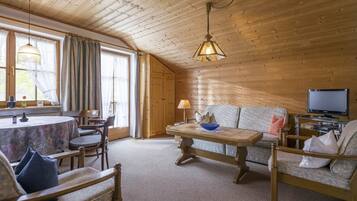 Fernseher, Tischtennisplatte