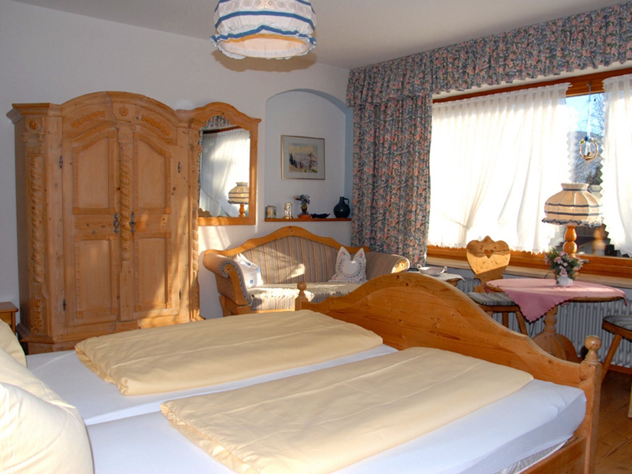 1 bedroom, internet, bed sheets