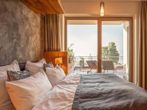2 bedrooms, Internet, bed sheets, wheelchair access