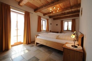 2 Schlafzimmer, Internetzugang, Bettwäsche