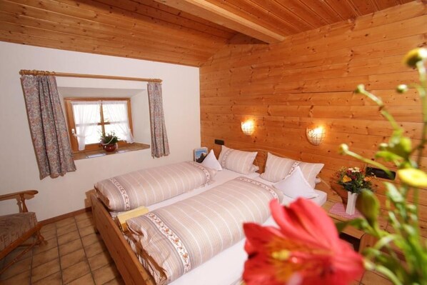 2 Schlafzimmer, Internetzugang, Bettwäsche