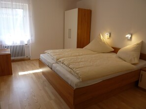 1 Schlafzimmer, Internetzugang, Bettwäsche