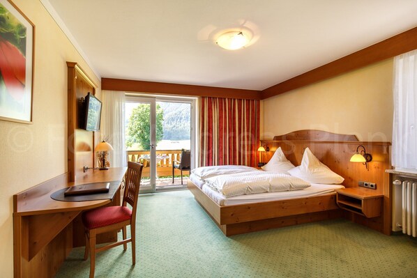 1 bedroom, internet, bed sheets