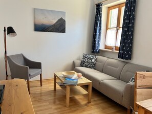 Ferienwohnung Nr. 3, 4 Personen, 85 qm, 2 separaten Schlafzimmer-Wohnzimmer