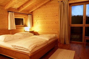 1 chambre, fer et planche Ă repasser, accĂšs Internet, draps fournis