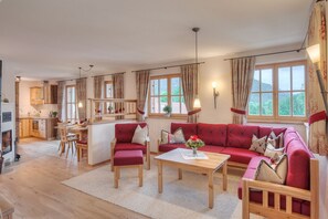 TV, DVD player, ping pong - Rose vacation apartment, 2 bedrooms and 2 balconies with mountain views (Ruhpolding)