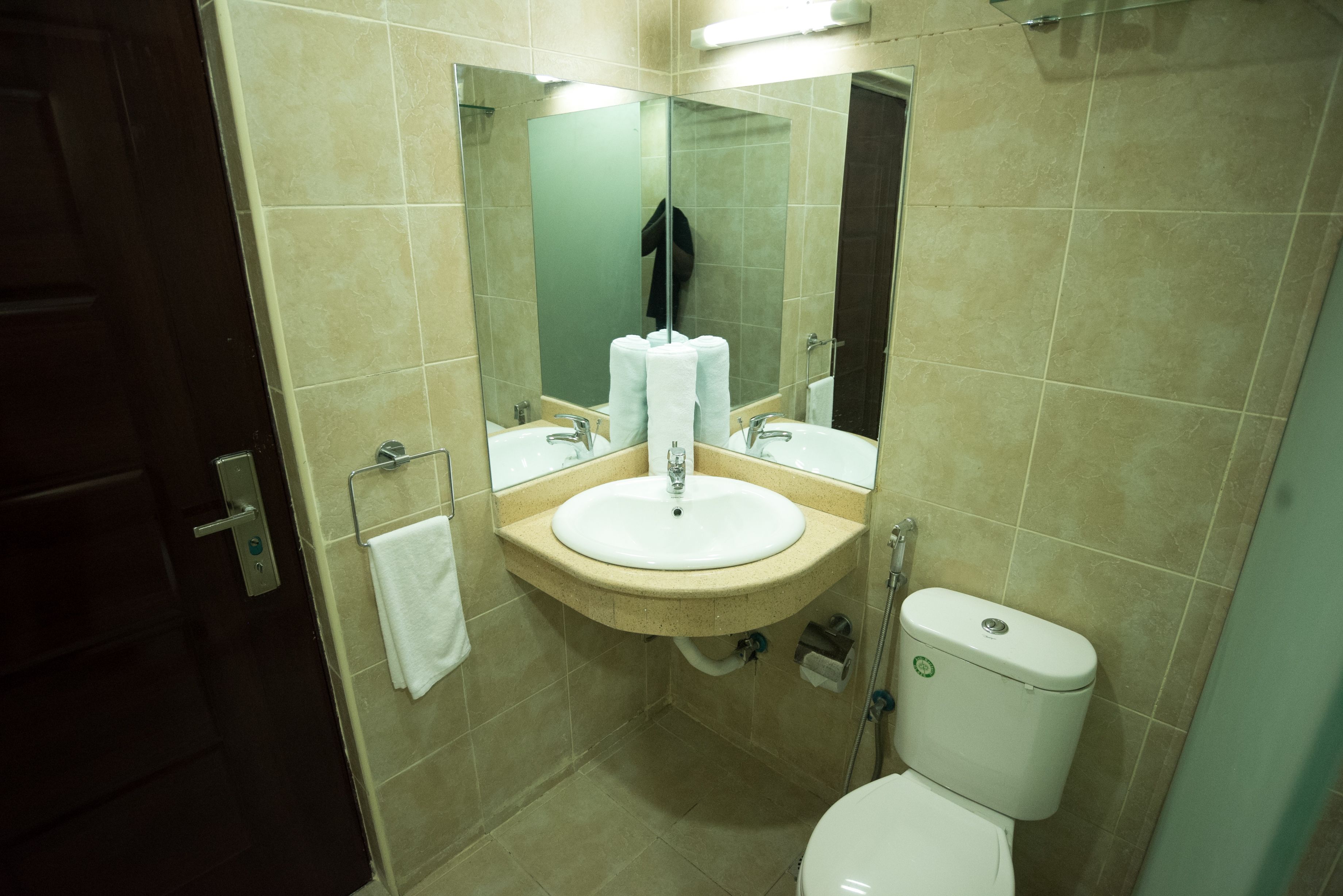 shower, free toiletries, towels, soap