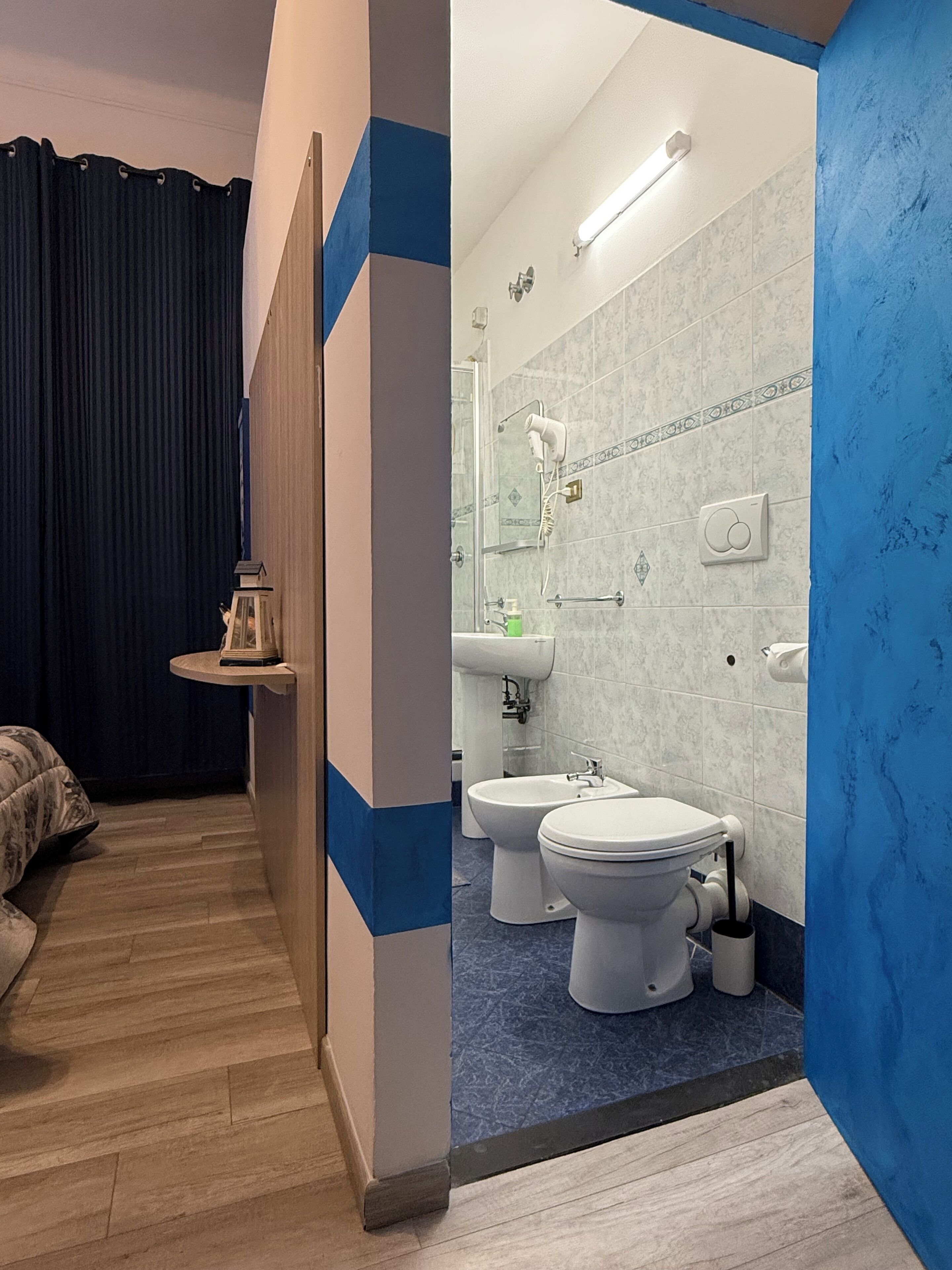 double or twin room | bathroom | free toiletries, towels
