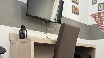 Double or Twin Room | In-room safe, desk, rollaway beds, free WiFi